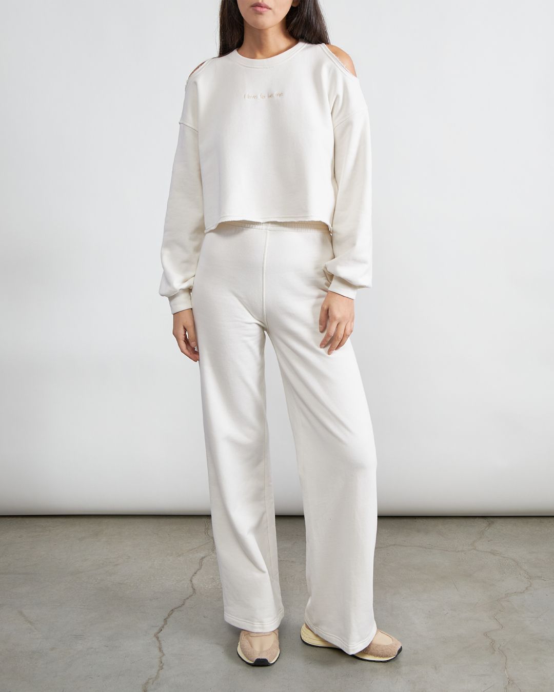 Купить Свитшот ALMOND CREW