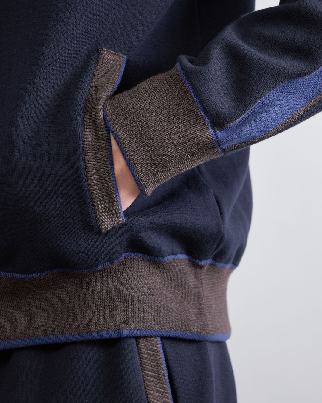 Купить Кардиган BERTOLO