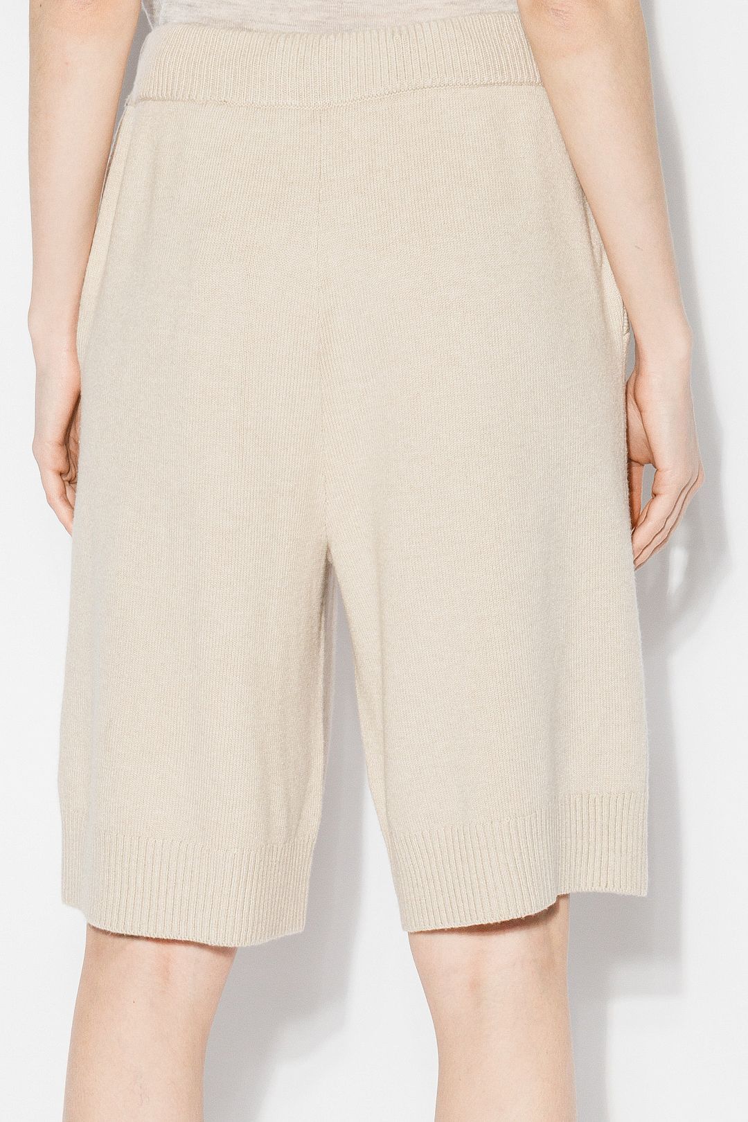 Купить Шорты JOSEPH