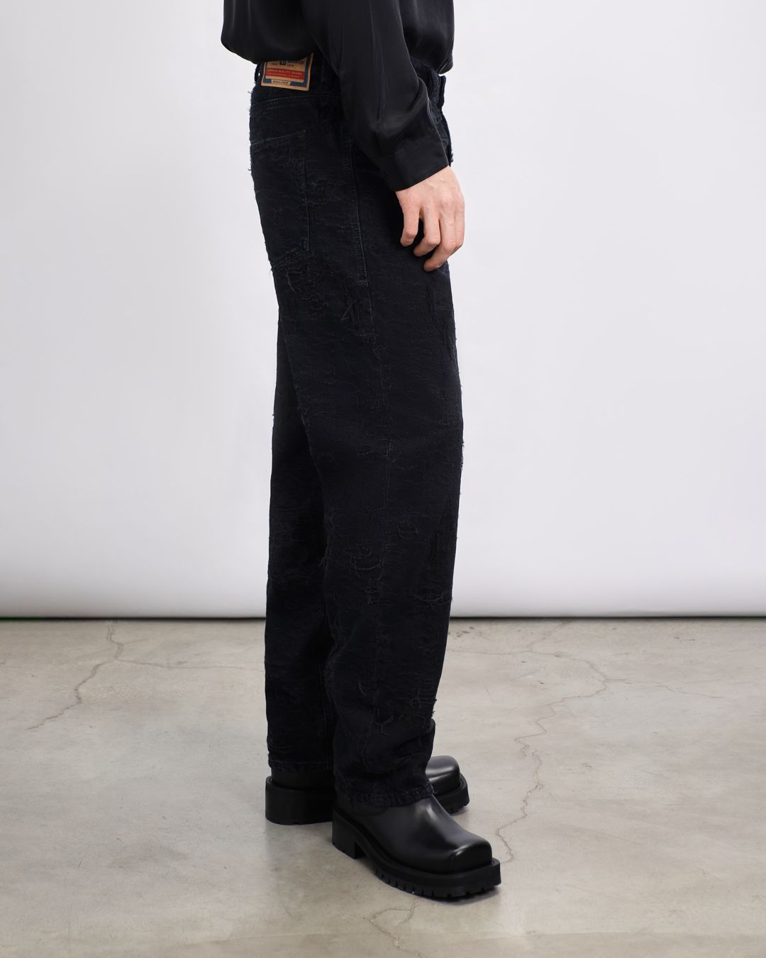 Купить Джинсы DIESEL