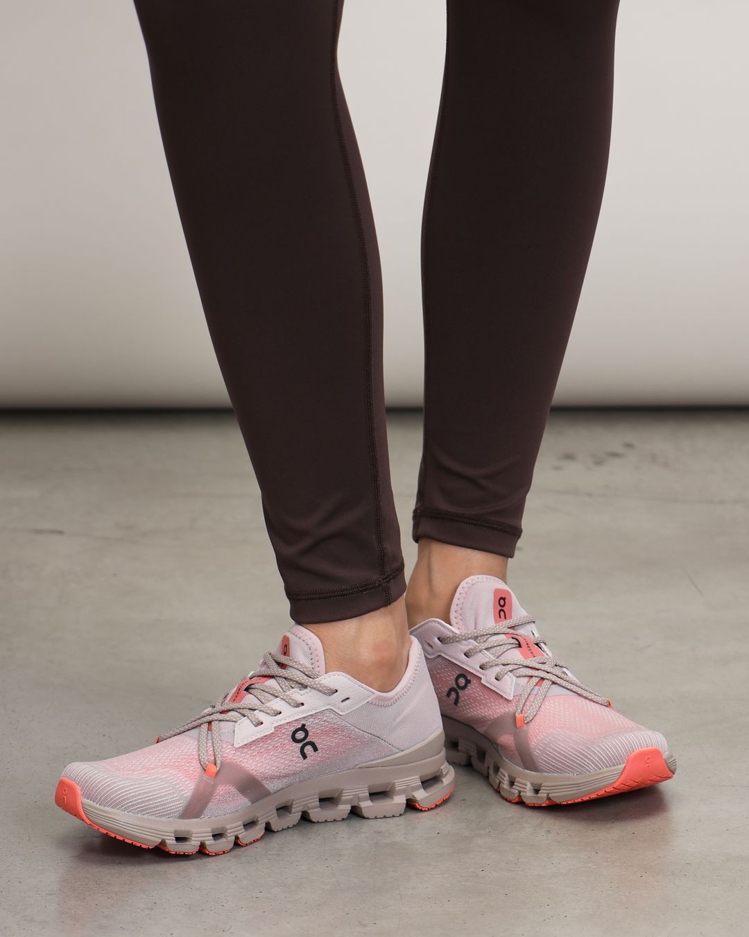 Купить Кроссовки ON