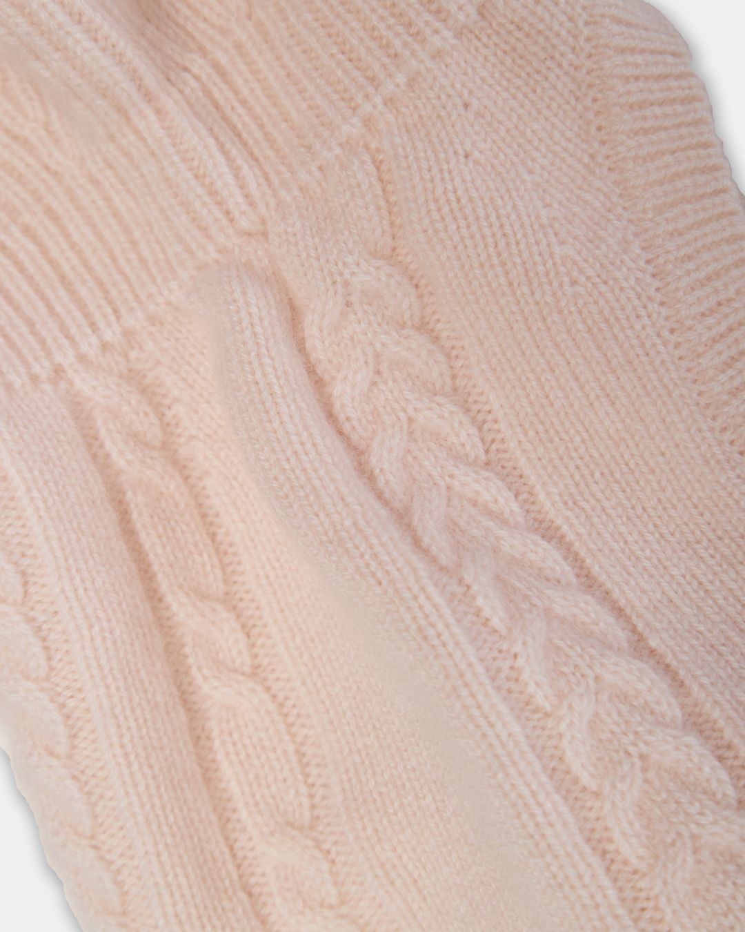 Купить Шапка BORN TO BLOOM