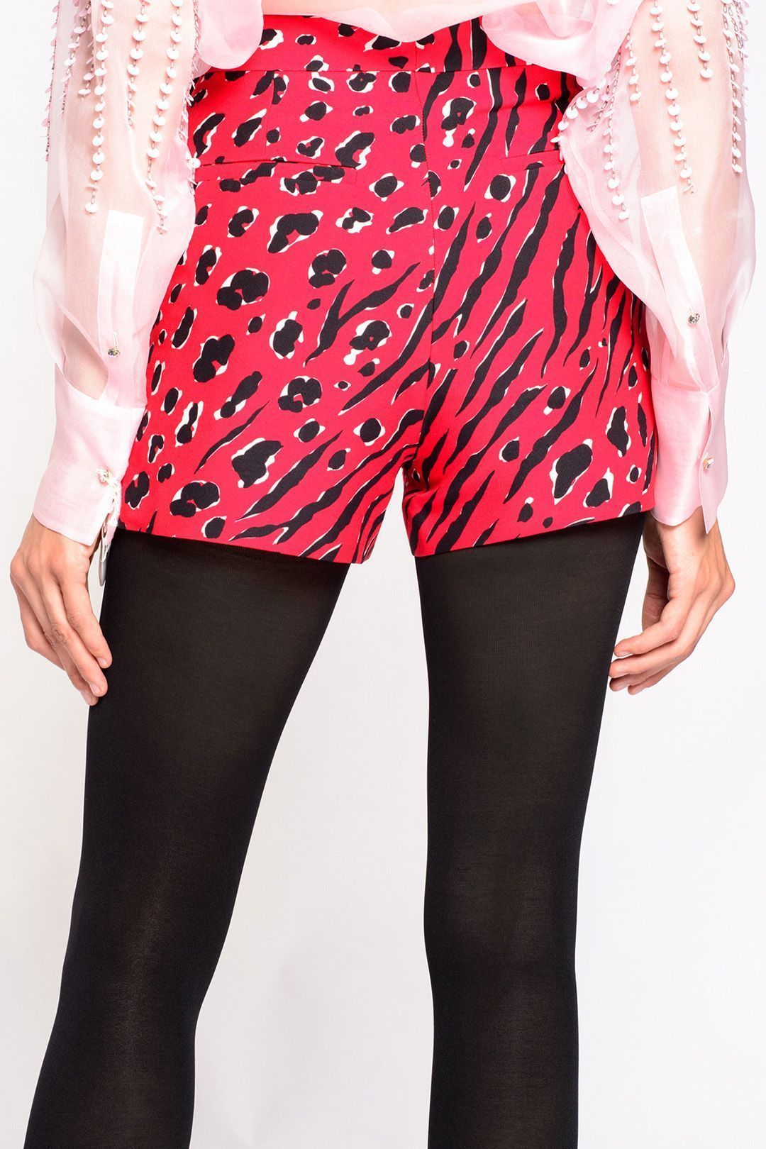 Купить Шорты VALENTINO