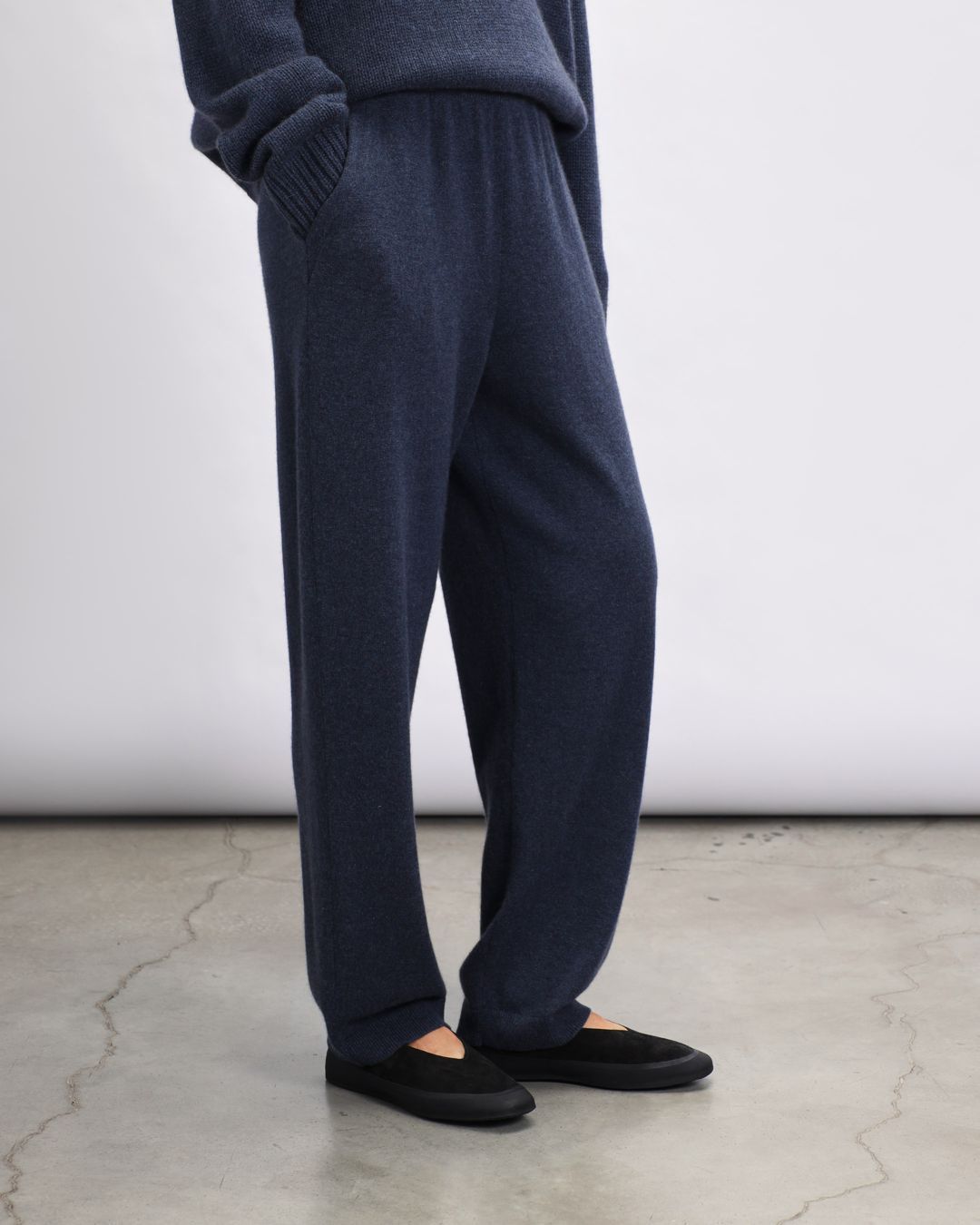 Купить Брюки LISA YANG