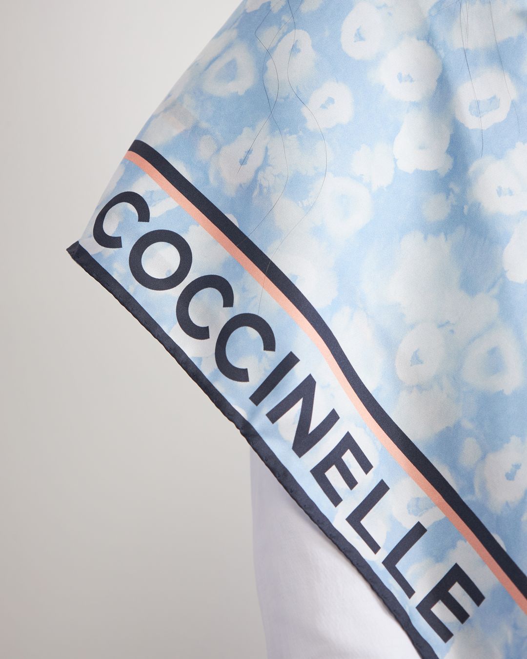 Купить Платок COCCINELLE