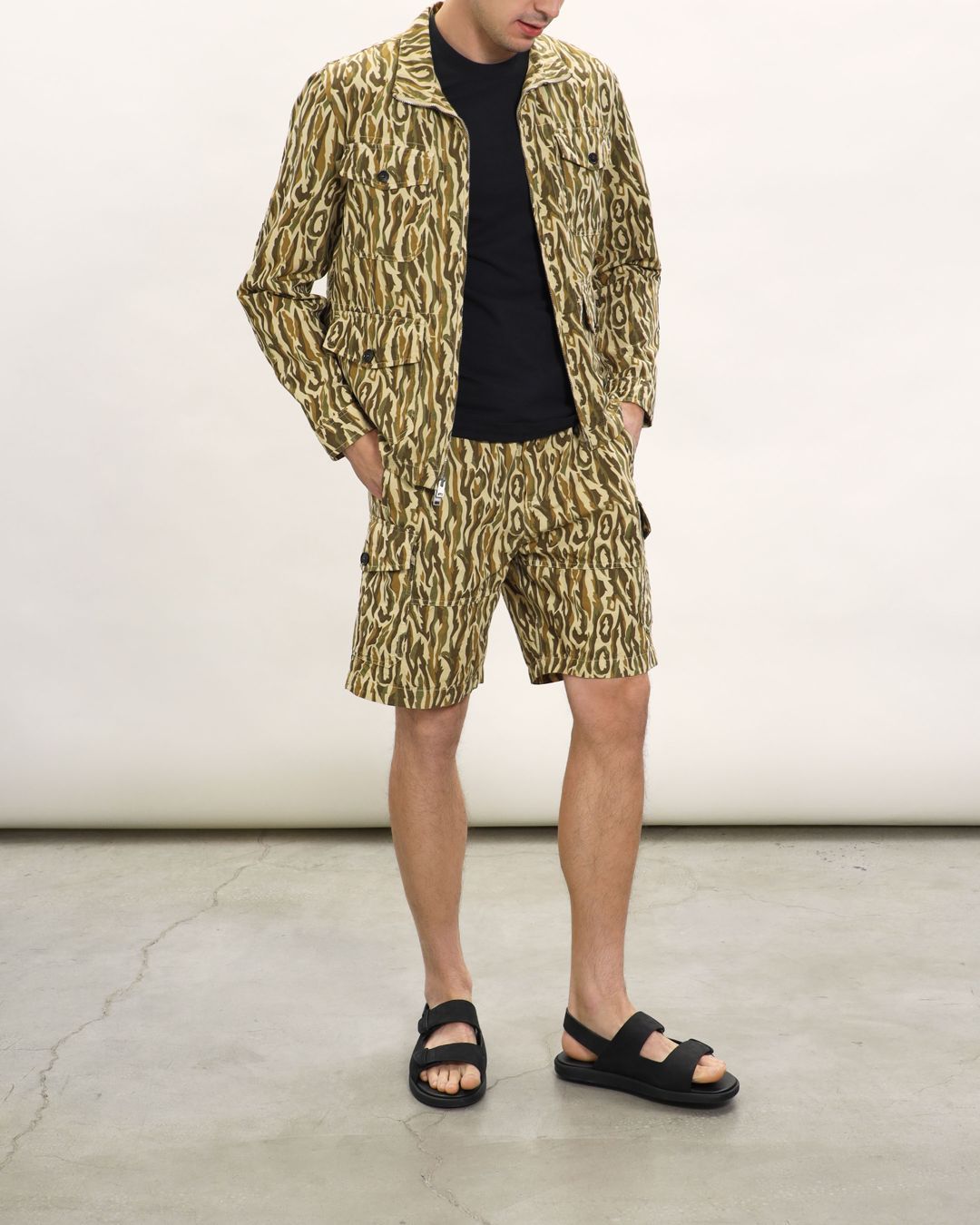 Купить Шорты WOOLRICH