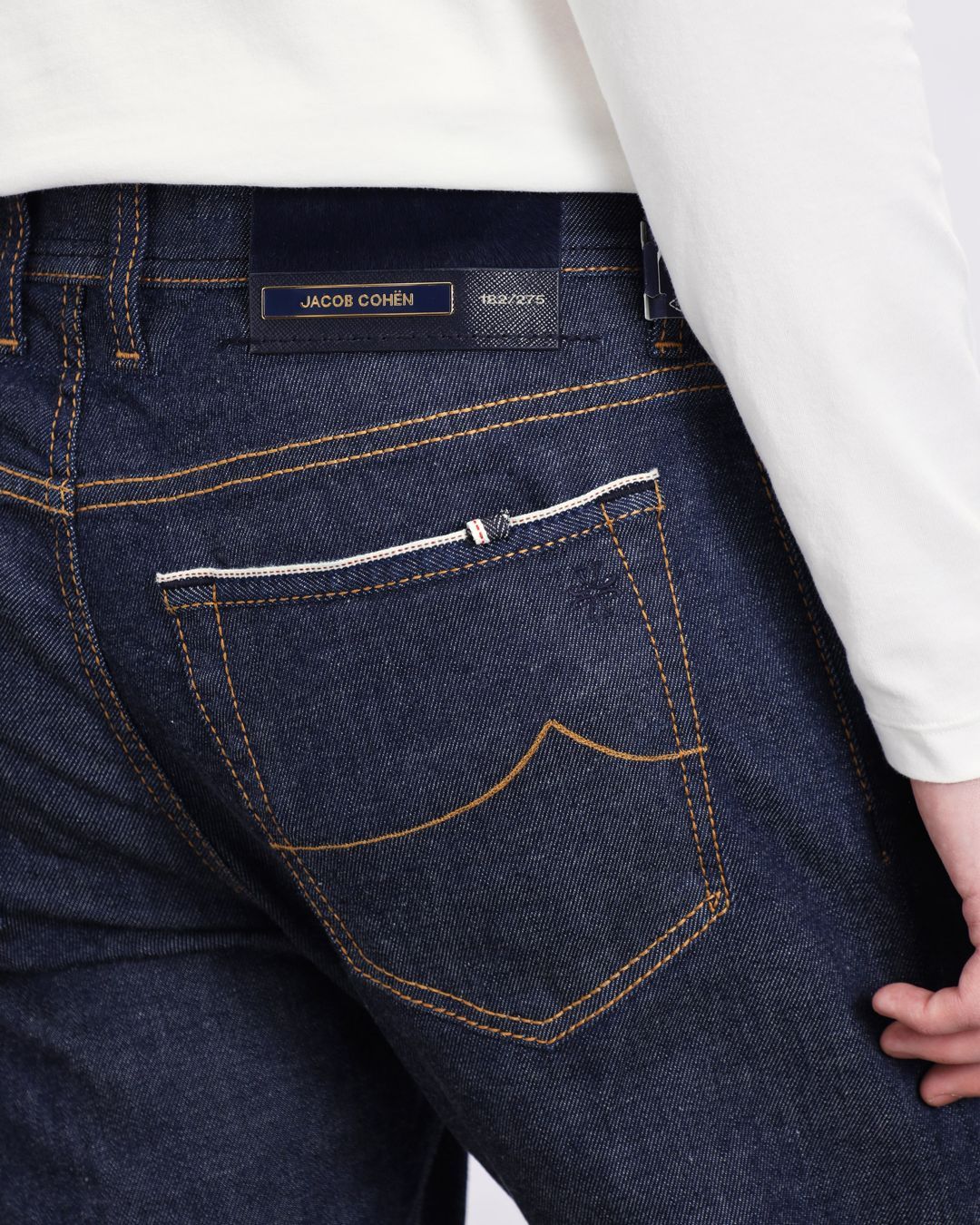 Купить Джинсы JACOB COHEN