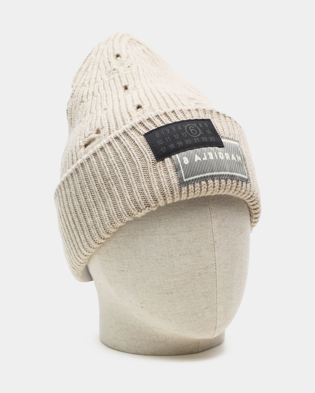 Купить Шапка MM6