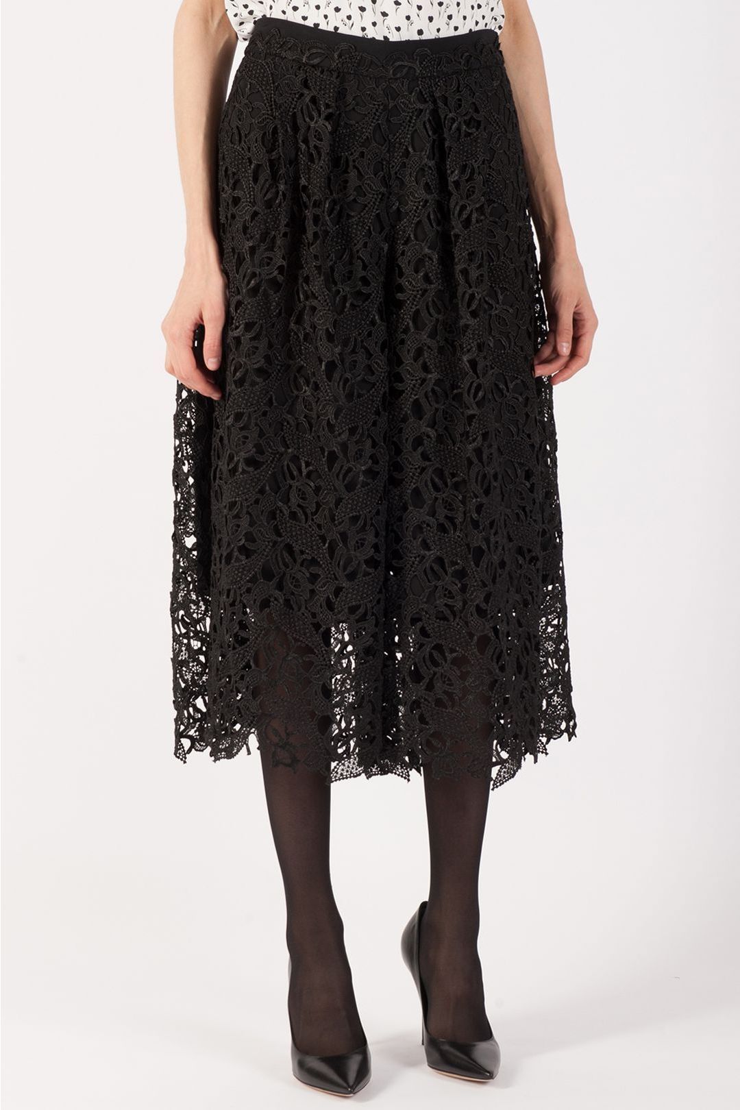 Купить Брюки THREE FLOOR