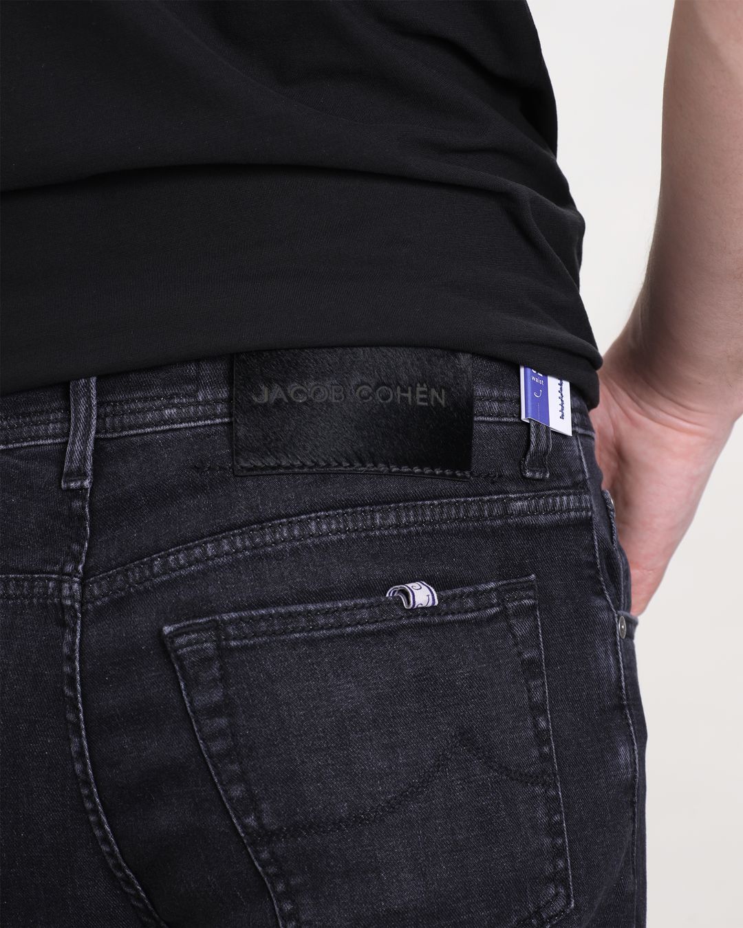 Купить Джинсы JACOB COHEN