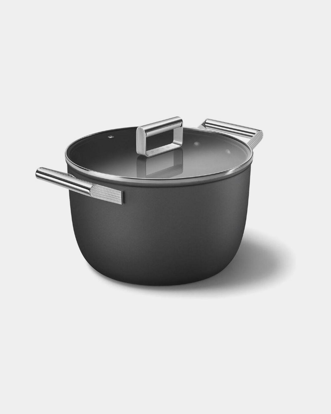 Купить Кастрюля с крышкой 26 см. 7.7 л. SMEG