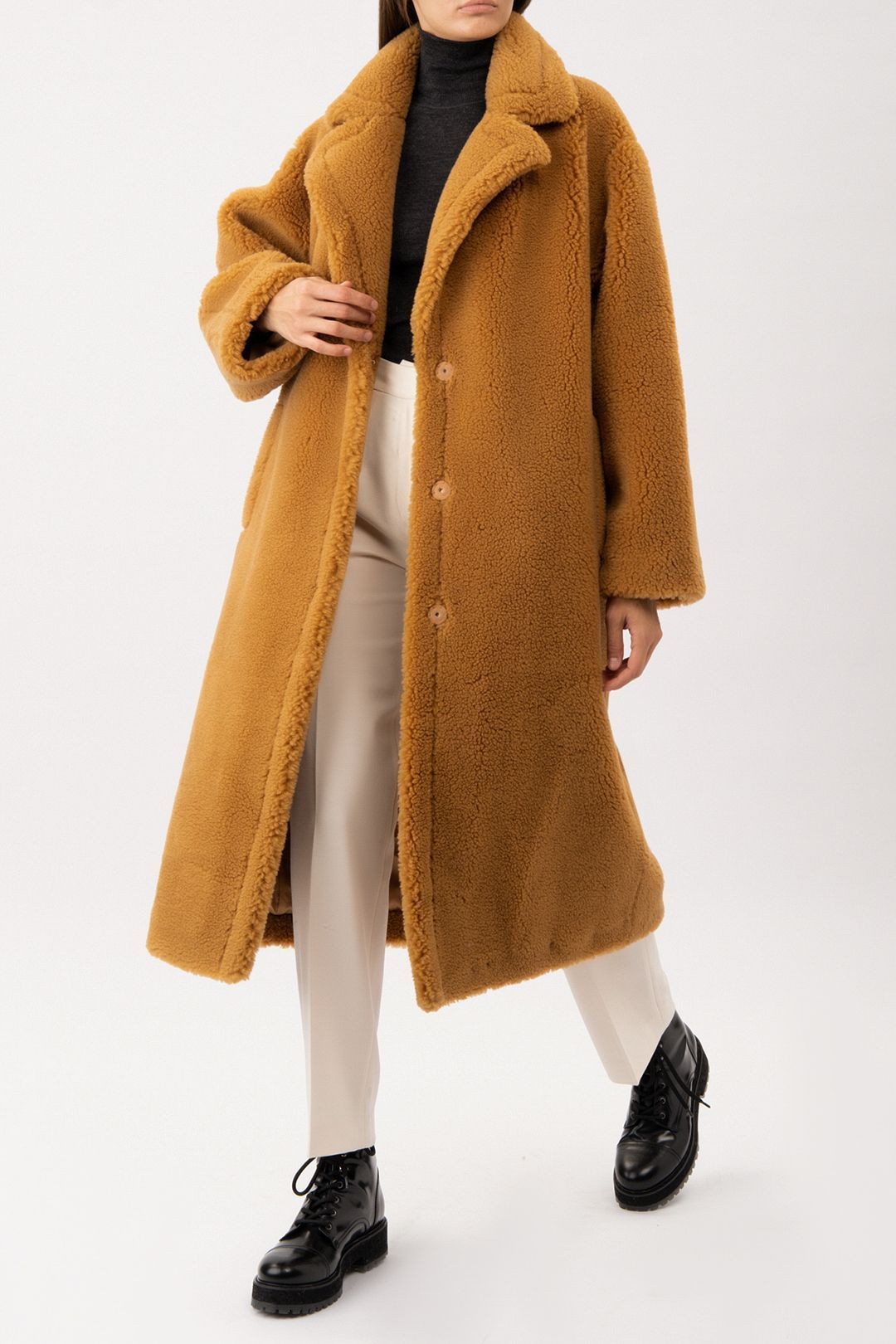 Купить Шубa STAND STUDIO