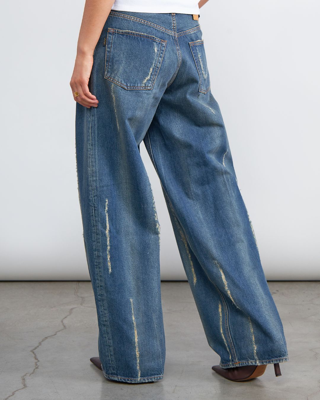 Купить Джинсы HAIKURE