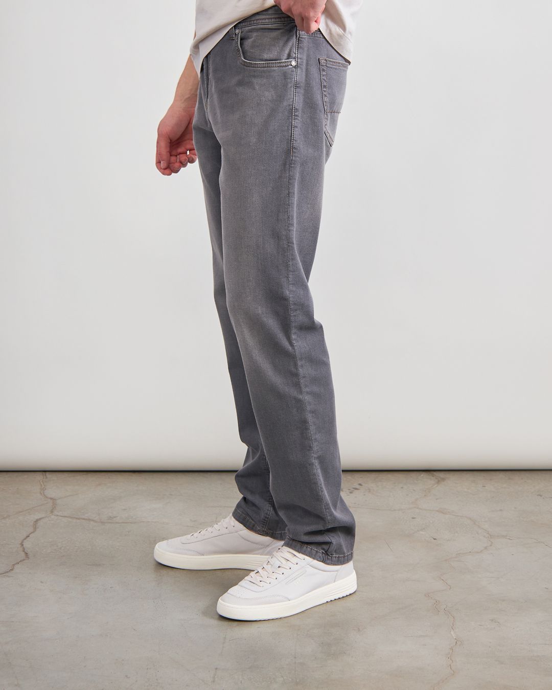 Купить Джинсы RICHARD J. BROWN