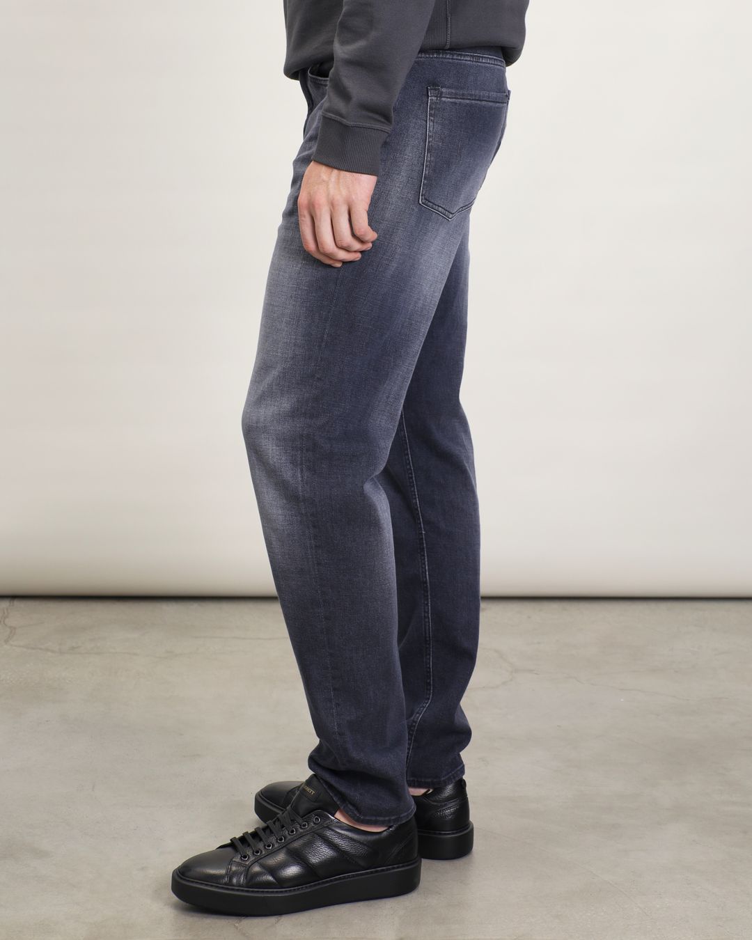 Купить Джинсы HUGO BOSS