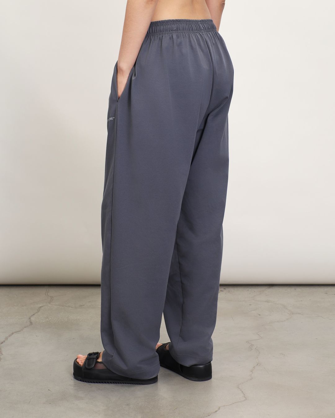 Купить Брюки MONOCHROME