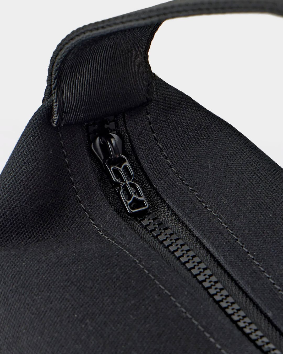 Купить Косметичка MONOCHROME