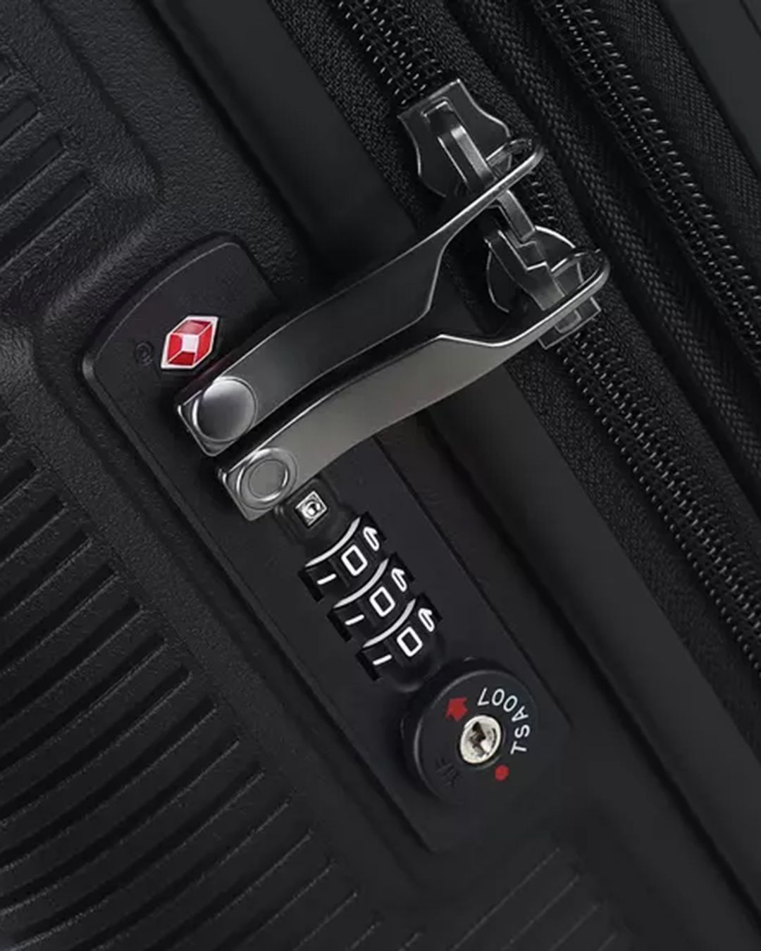 Купить Чемодан ECHOLAC