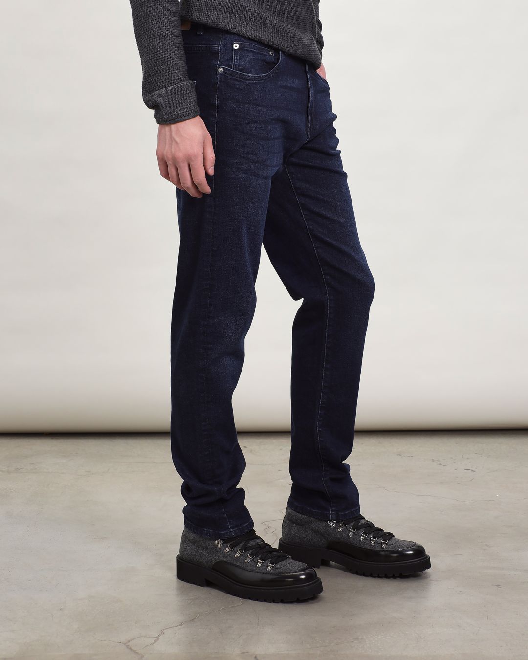 Купить Джинсы SOLID