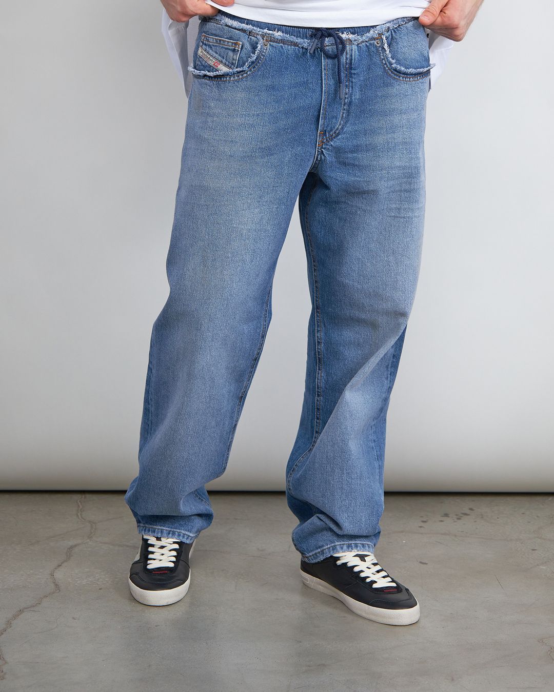 Купить Джинсы DIESEL