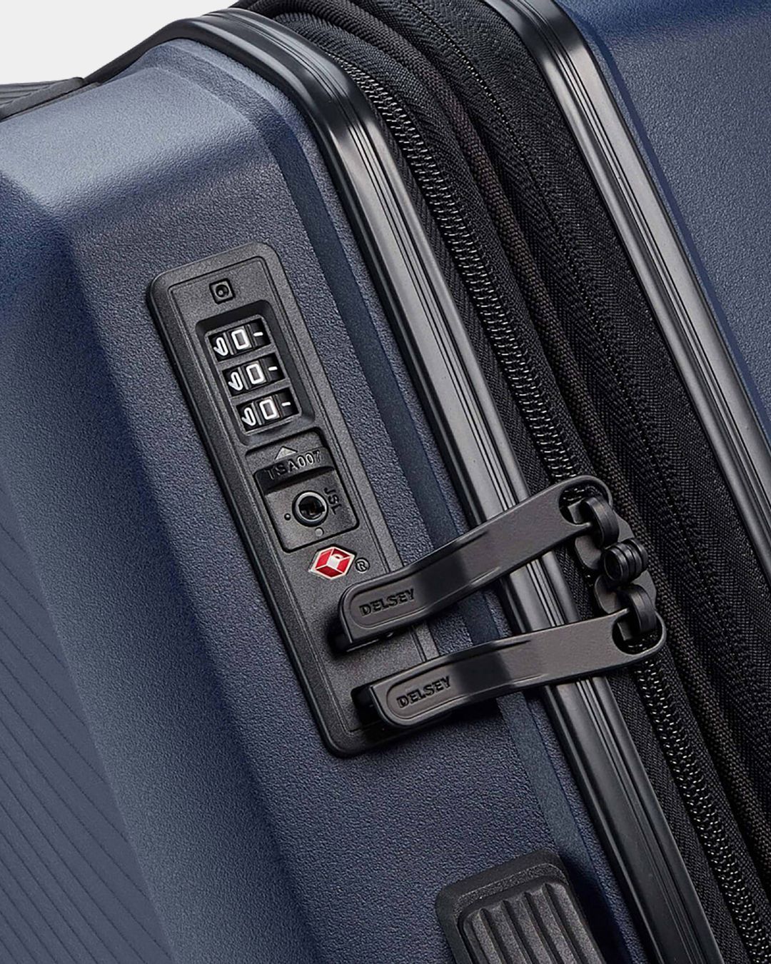 Купить Чемодан DELSEY