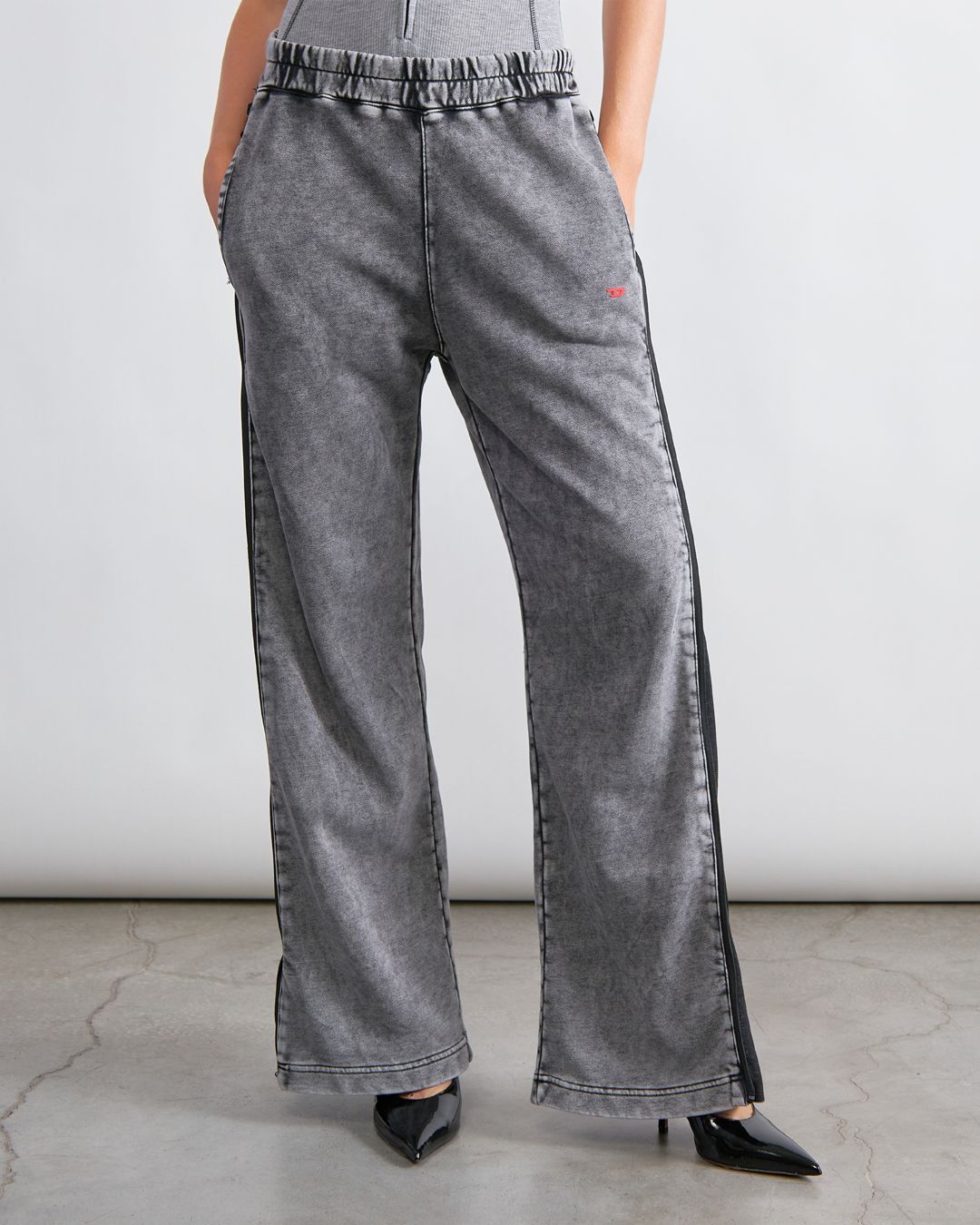 Купить Брюки DIESEL