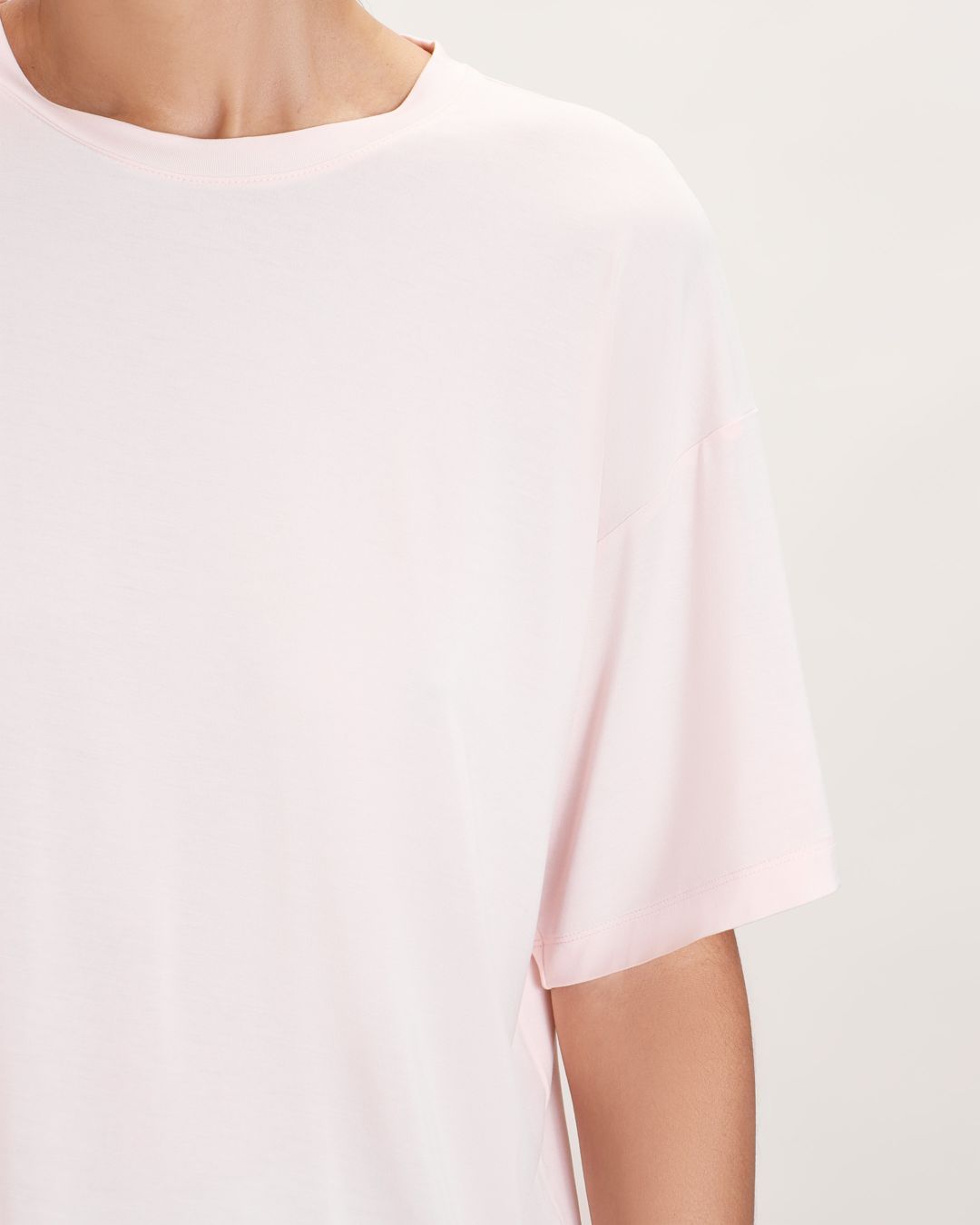 Купить Футболка LOGINOVA