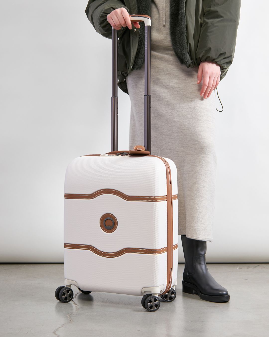 Купить Чемодан DELSEY