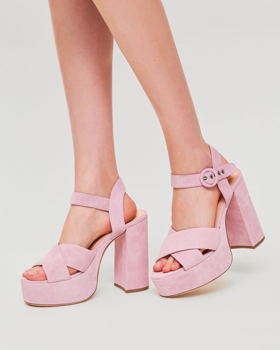 Купить Туфли AGL