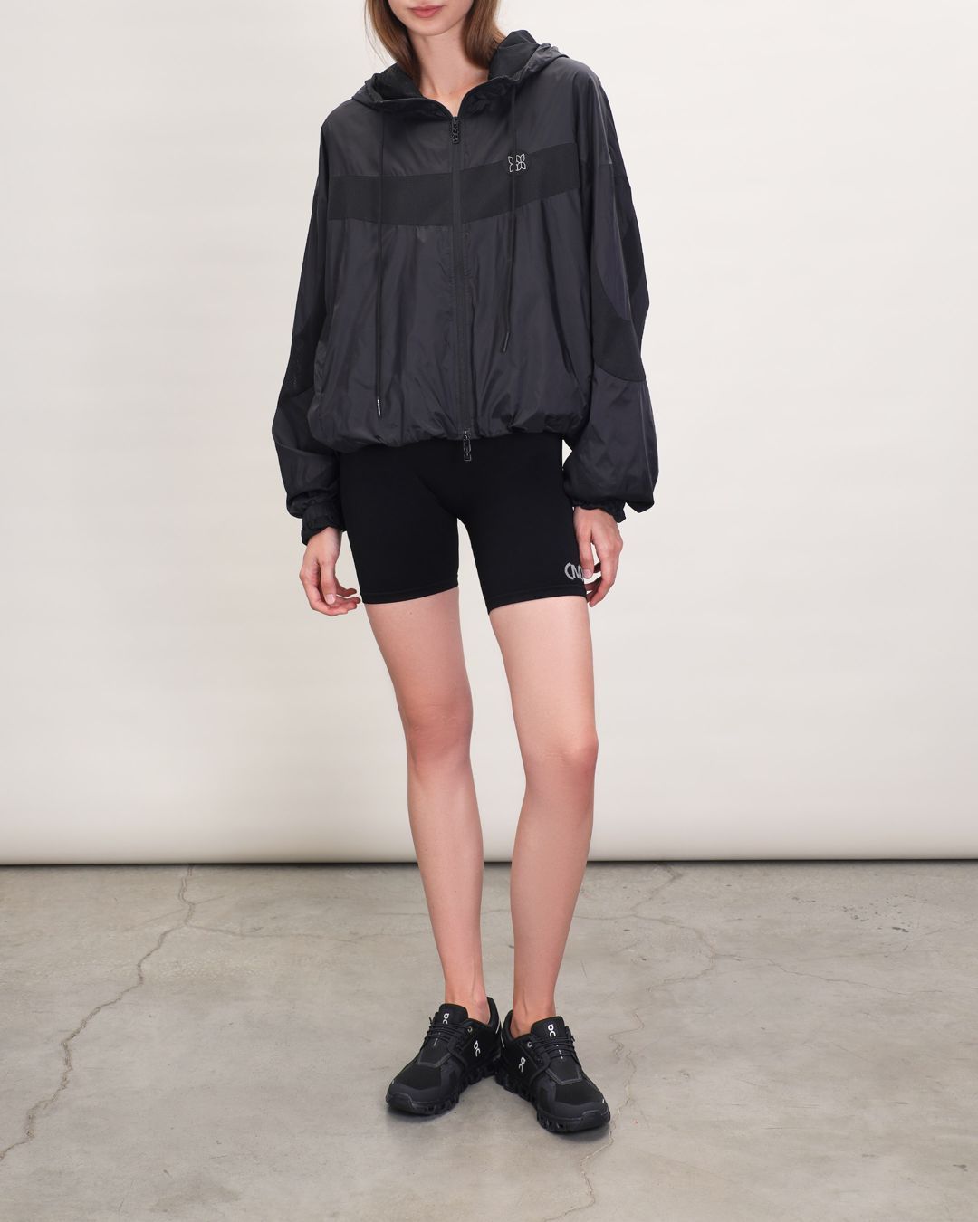 Купить Шорты MONOCHROME