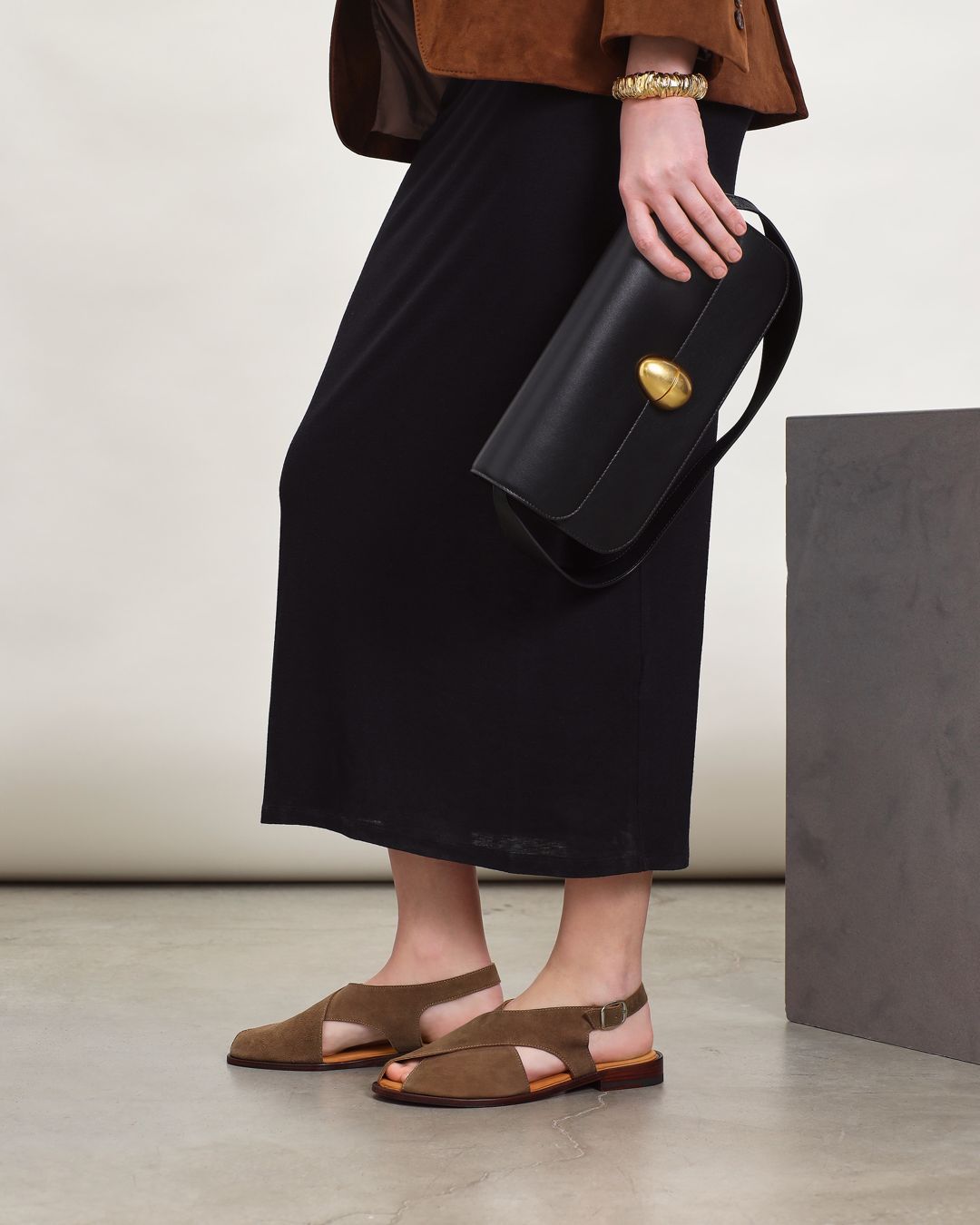 Купить Сандалии REFINED