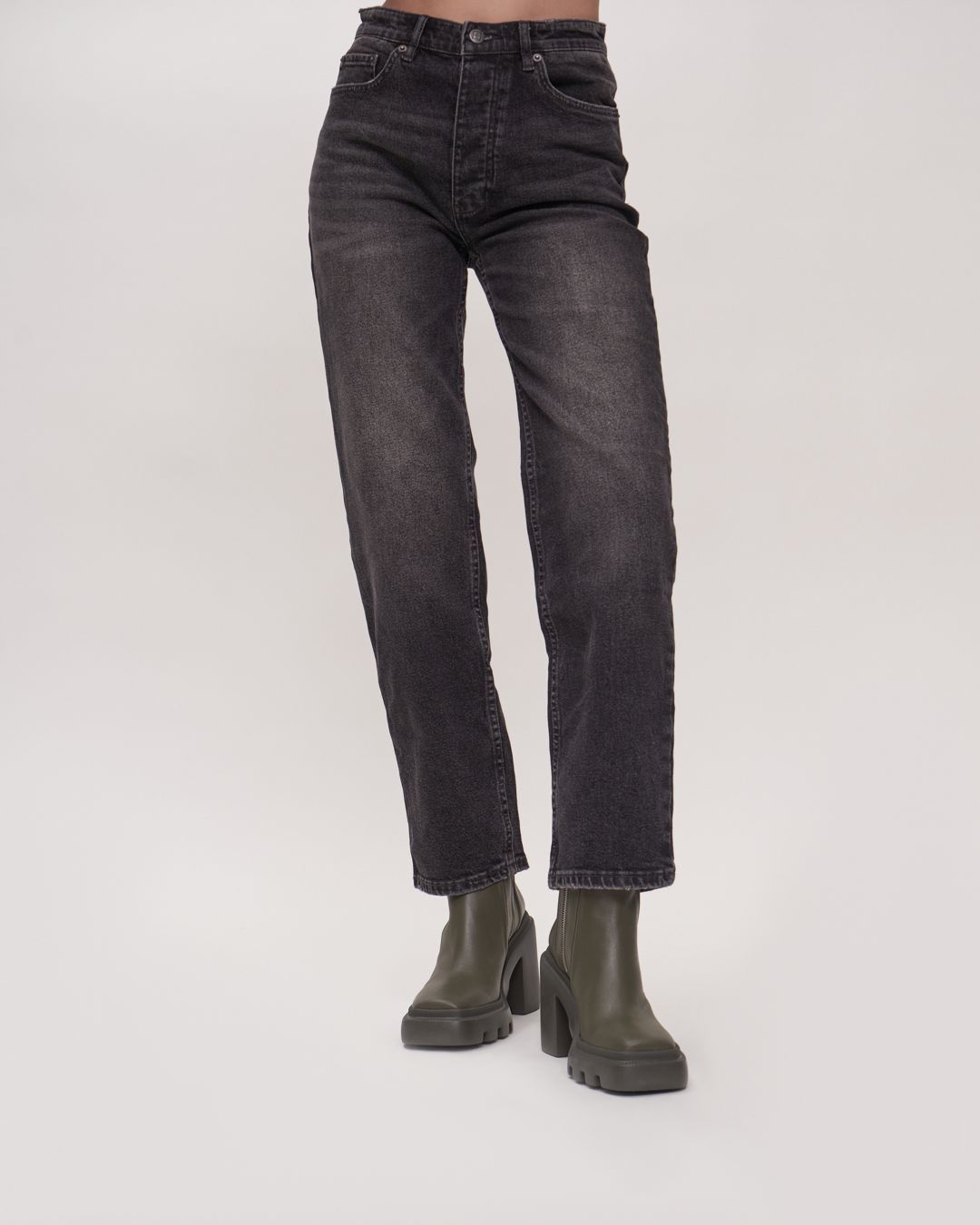 Купить Джинсы KSUBI