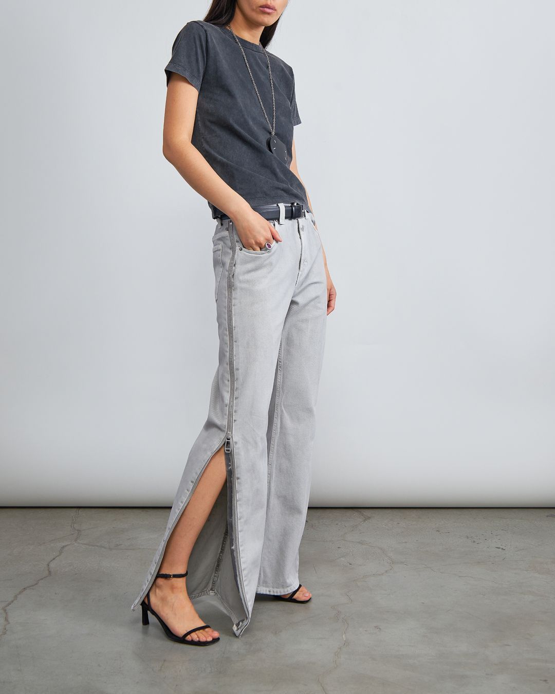 Купить Джинсы HAIKURE