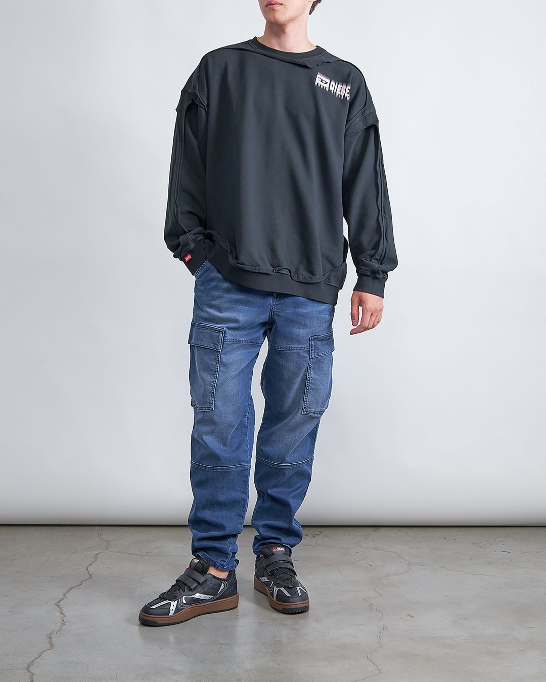 Купить Джинсы DIESEL