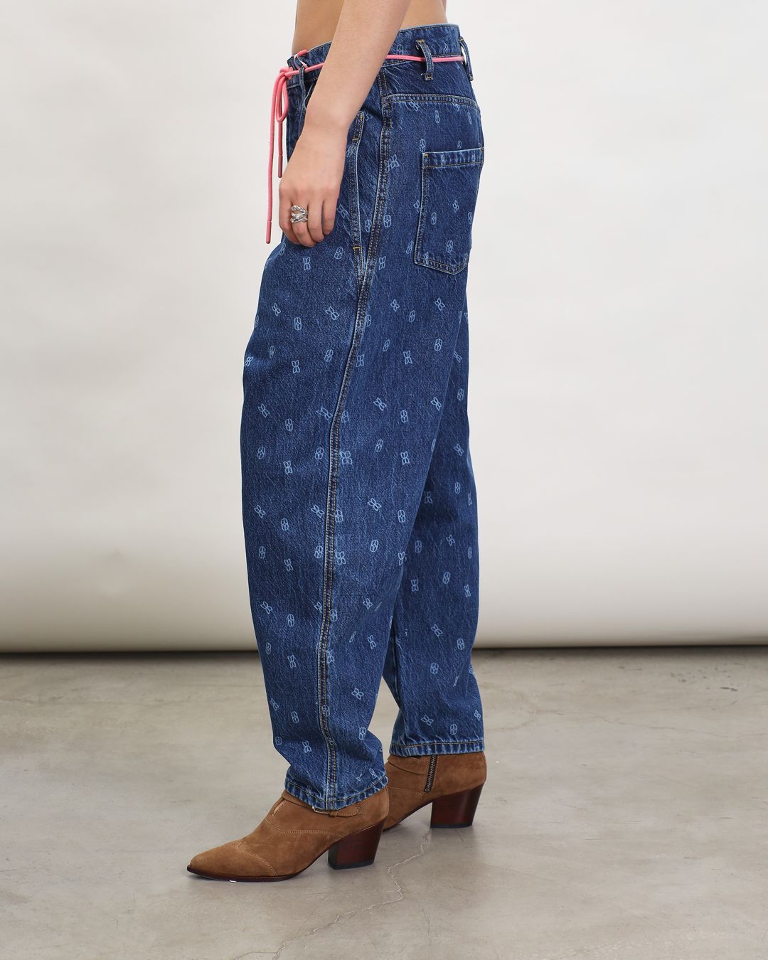 Купить Джинсы MONOCHROME