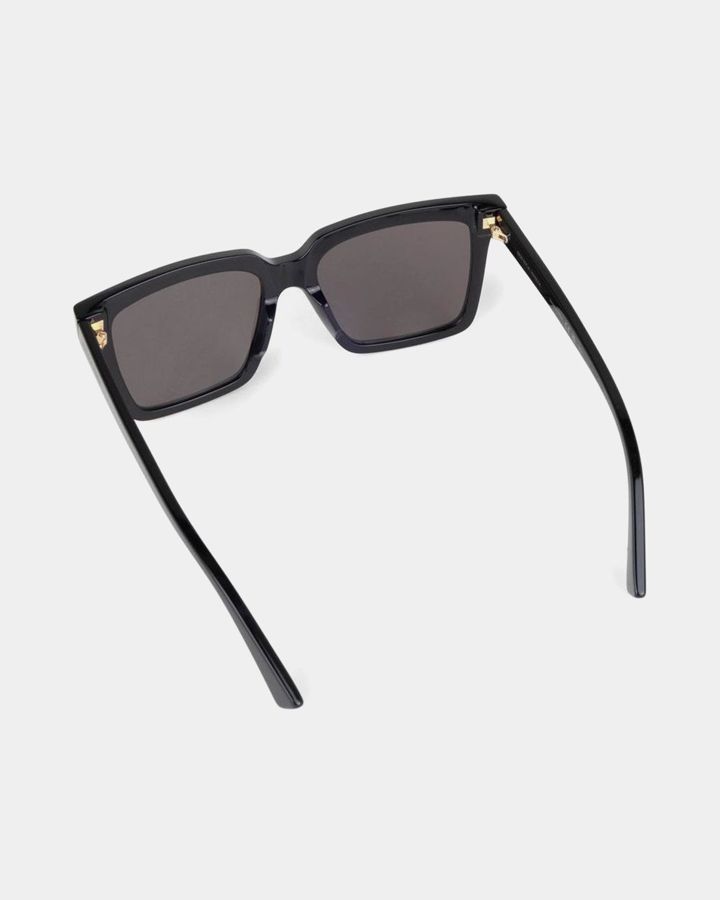 Купить Очки BOTTEGA VENETA SUNGLASSES