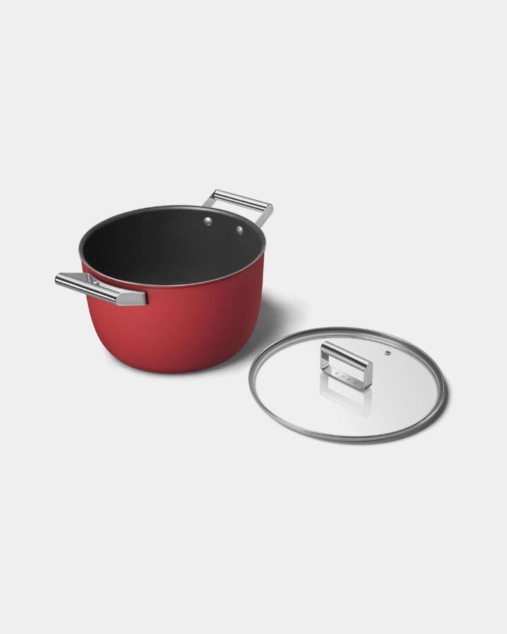Купить Кастрюля с крышкой 26 см. 7.7 л. красная SMEG