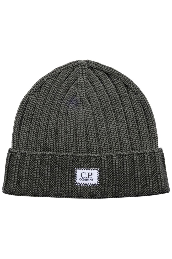 Шапка CP COMPANY по цене 7 840 руб 