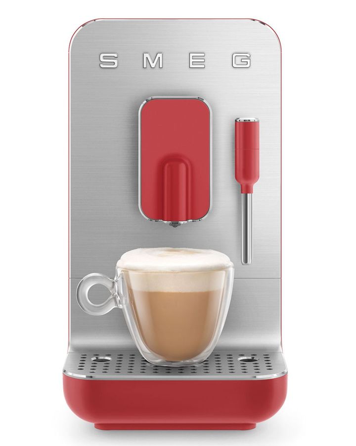 Купить Автоматическая кофемашина с капучинатором SMEG