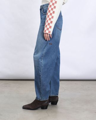 Купить Джинсы KSUBI