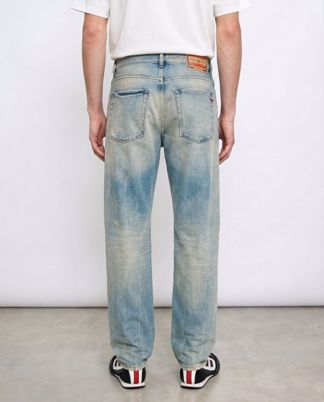 Купить Джинсы DIESEL