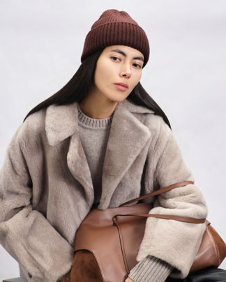 Купить Шапка YVES SALOMON