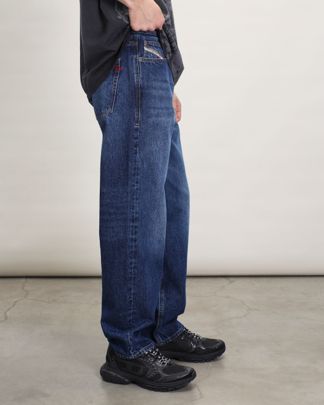 Купить Джинсы DIESEL