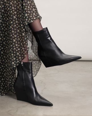 Купить Ботильоны VIC MATIE