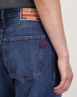 Купить Джинсы DIESEL