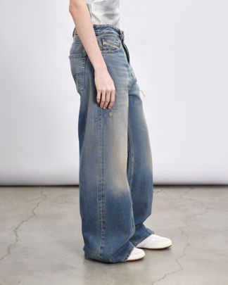 Купить Джинсы DIESEL