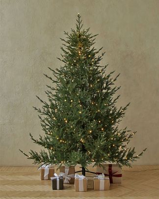 Купить Елка искусственная 180 см MAX Christmas